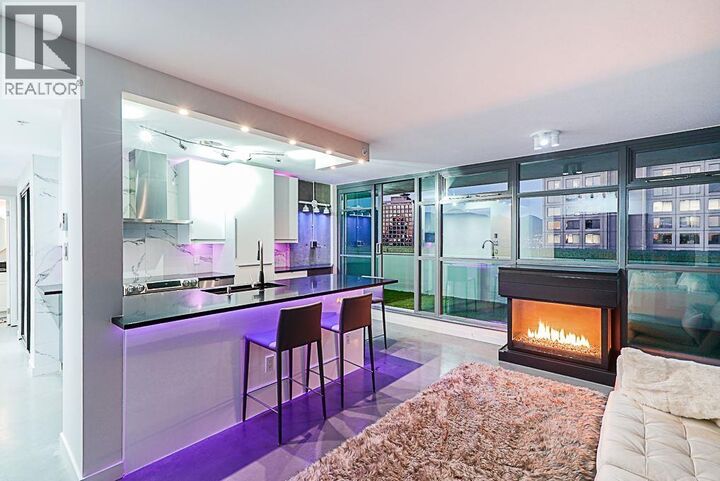 Property Photo:  438 Seymour Street 3004  BC V6B 6H4 