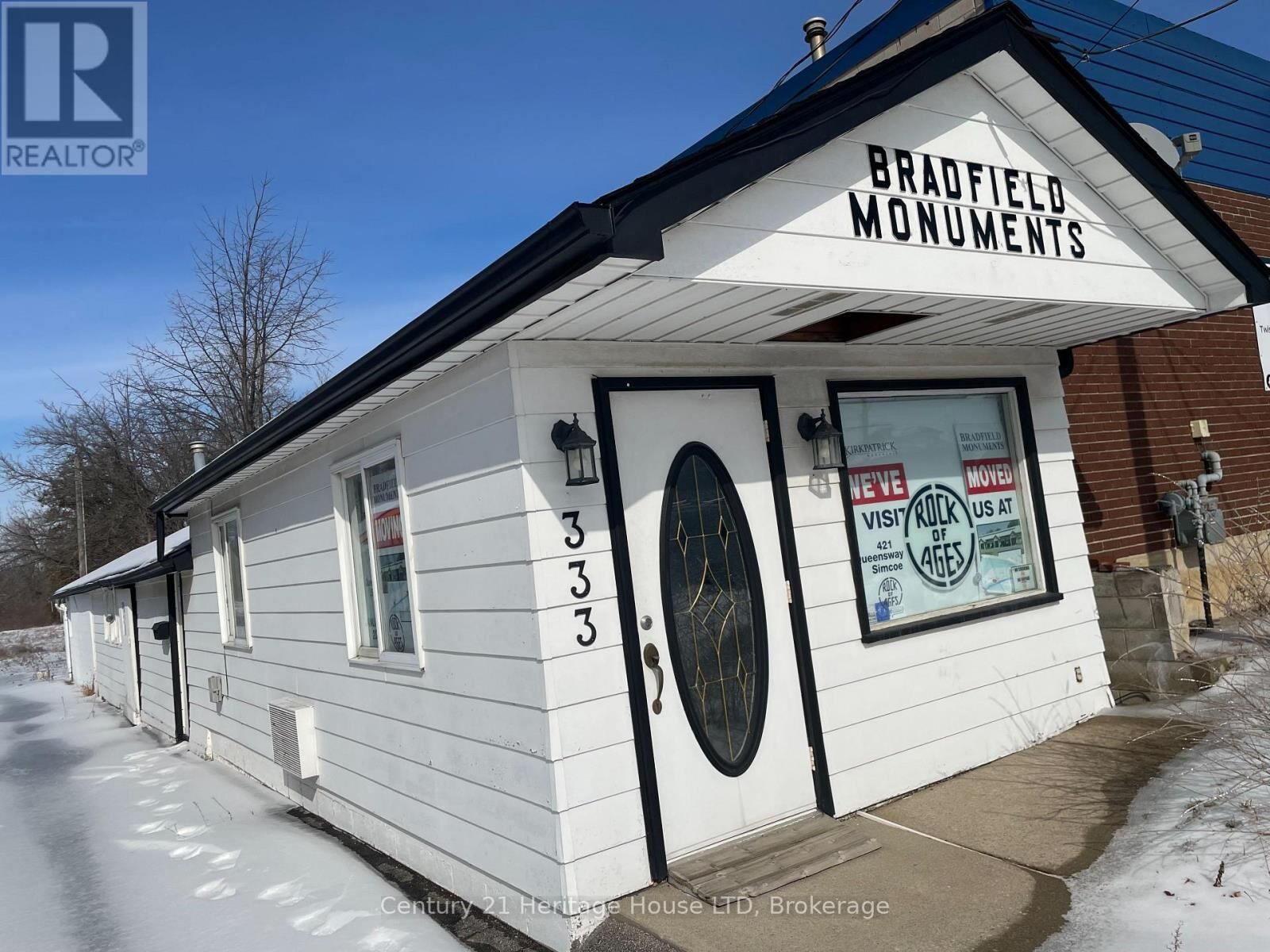 Property Photo:  335 Queensway W South  ON N3Y 2M9 