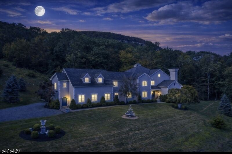 Property Photo:  6 Mountain Terrace  NJ 07825 