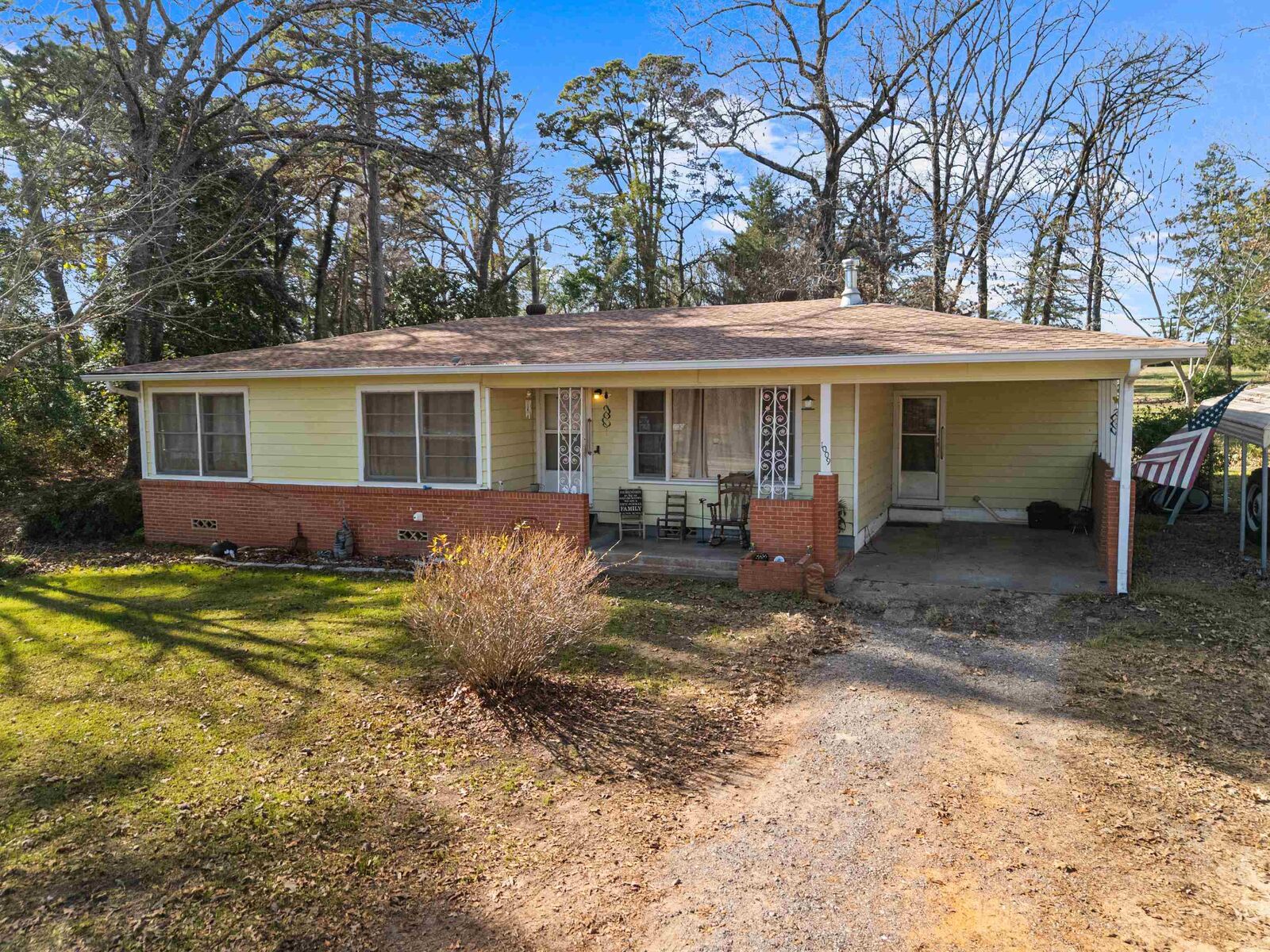 Property Photo:  1009 Delia Drive  TX 75601 