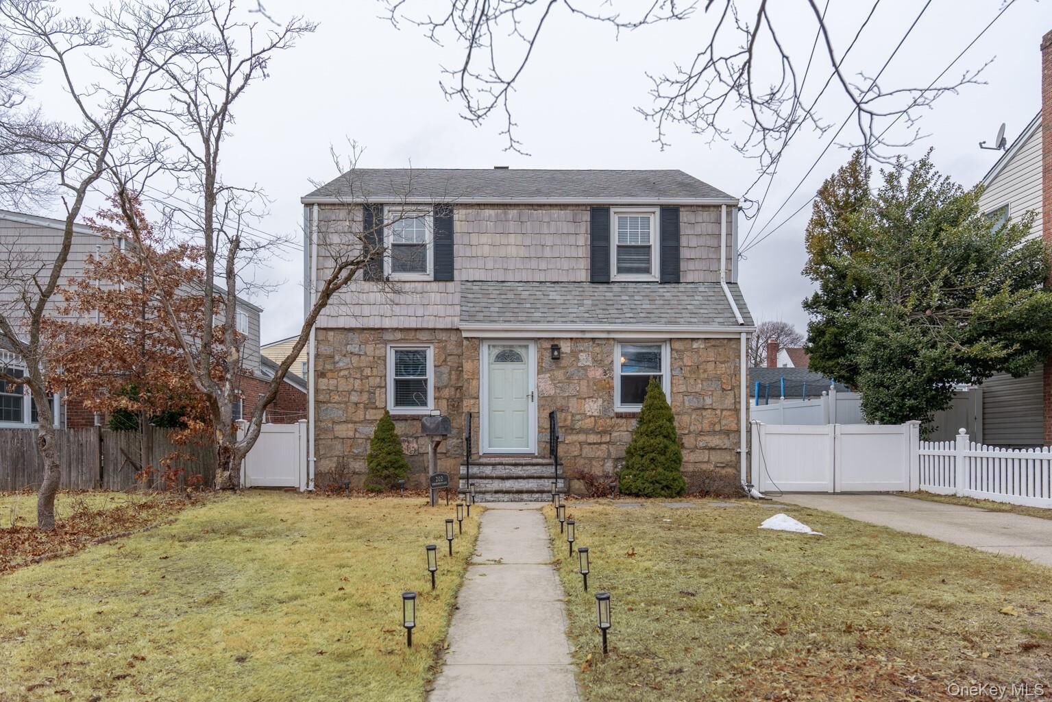 Property Photo:  202 Emerson Place  NY 11580 