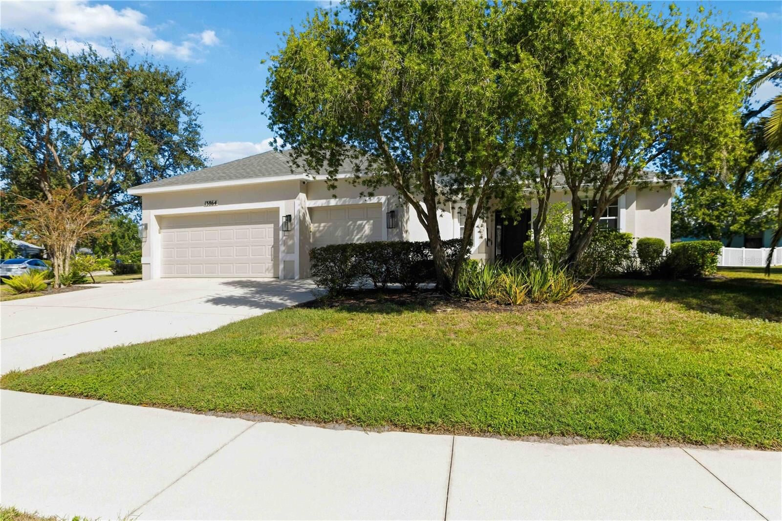 Property Photo: 13864 Wood Duck Circle FL 34202