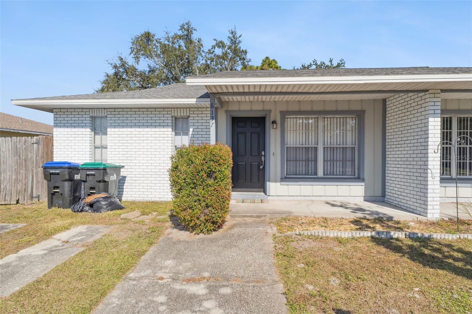 Property Photo: 8137 Parrot Drive FL 32825