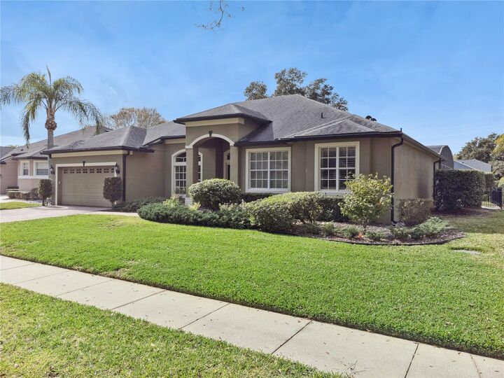 Property Photo:  1165 Citrus Oaks Run  FL 32708 