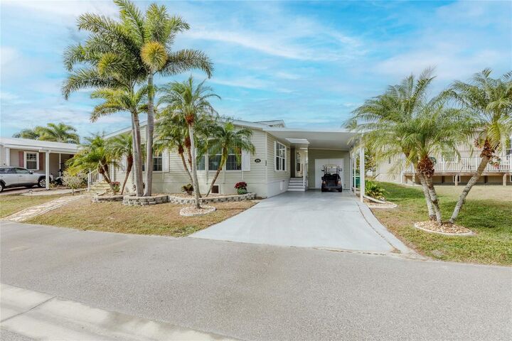 Property Photo:  2100 Kings Highway 246  FL 33980 