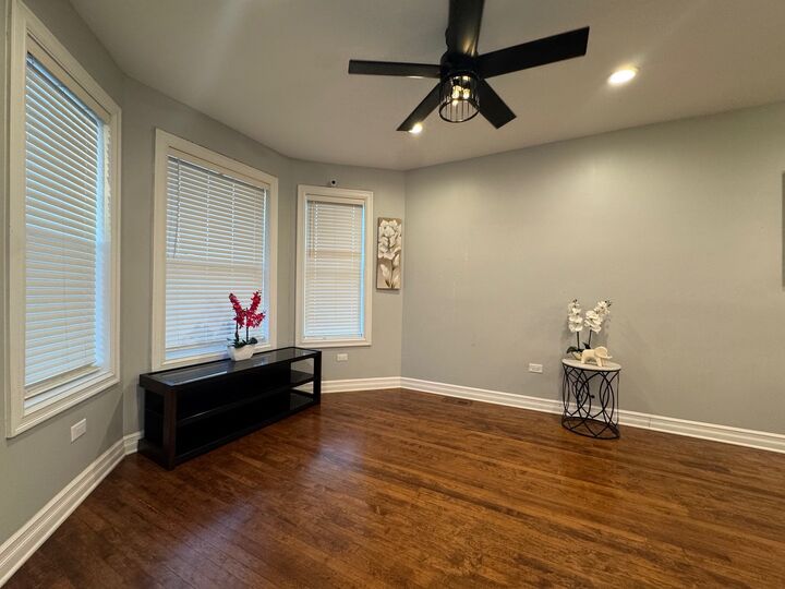 Property Photo:  4317 W 21st Place 1  IL 60623 