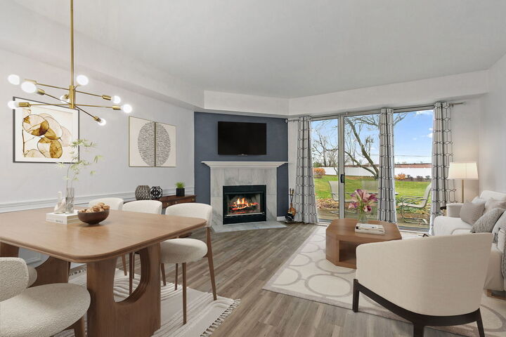 Property Photo:  1113 Regency Court  IL 60193 