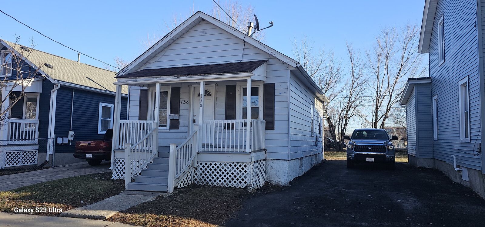Property Photo: 138 N Woodlawn Avenue IL 60506