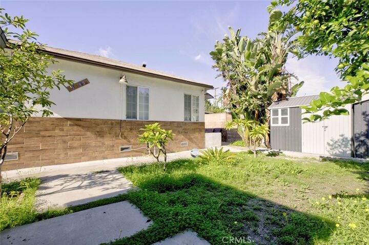 Property Photo: 5945 Willowcrest CA 91601