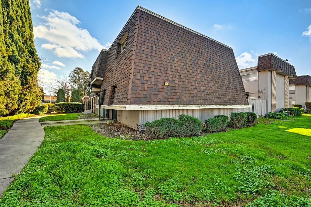 Property Photo:  5626 Hillsdale Boulevard A  CA 95842 