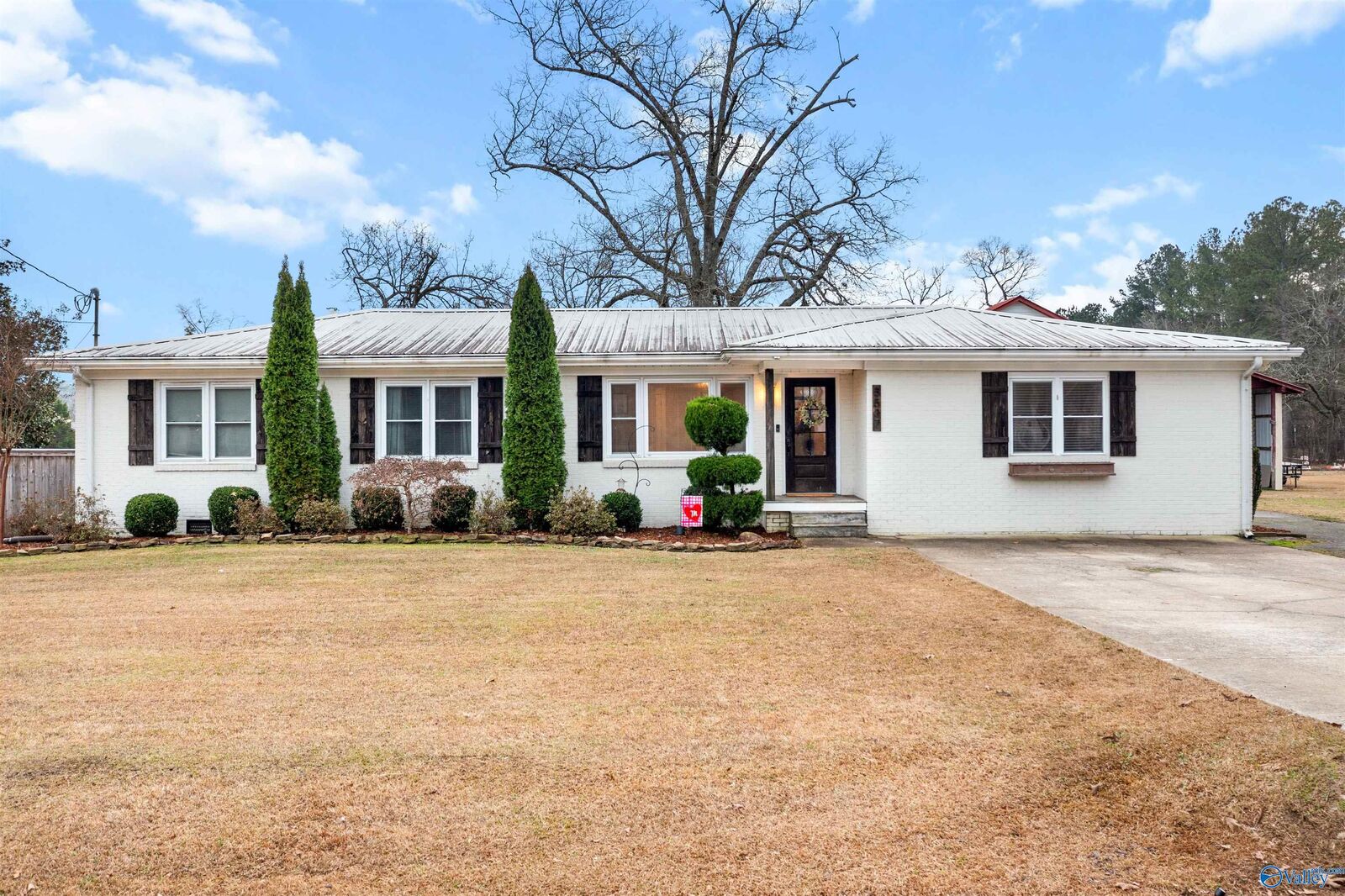 Property Photo:  5537 3rd Street  AL 35903 
