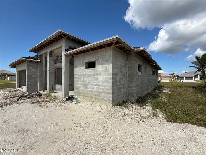 Property Photo:  3307 NW 21st Street  FL 33993 