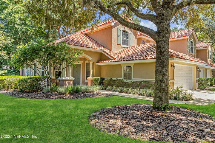 Property Photo:  95096 Barclay Place 1C  FL 32034 