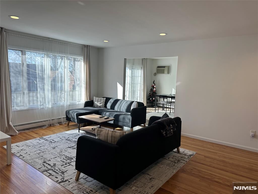 Property Photo:  531 Day Avenue 1  NJ 07657 