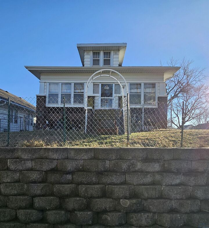 Property Photo:  2800 Dodge Ave  IA 51106 