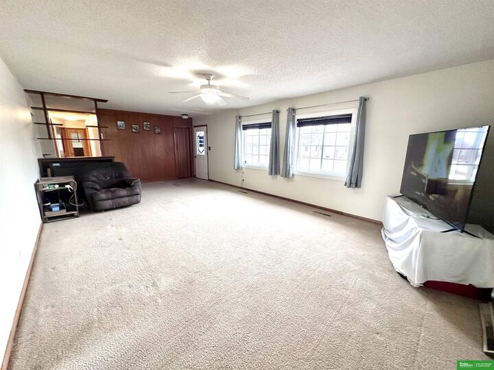 Property Photo:  916 12th Street  NE 68791 