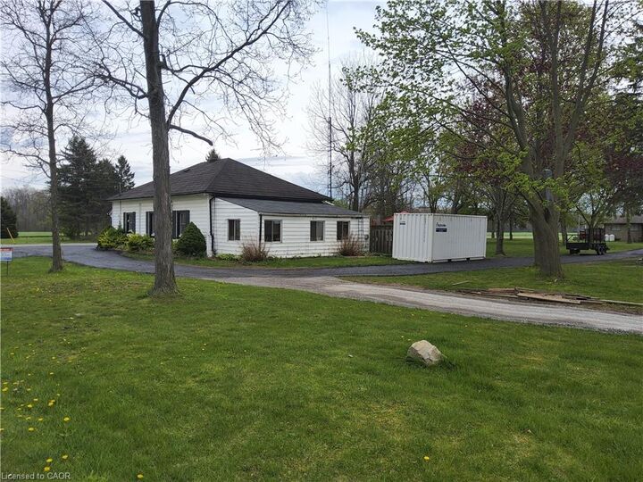 740 Hillcrest Road — photo 1