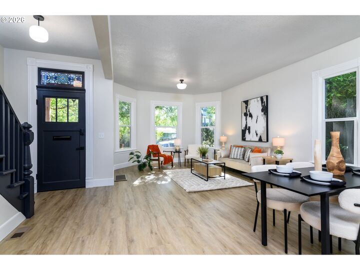 Property Photo:  7939 N Dana Ave  OR 97203 