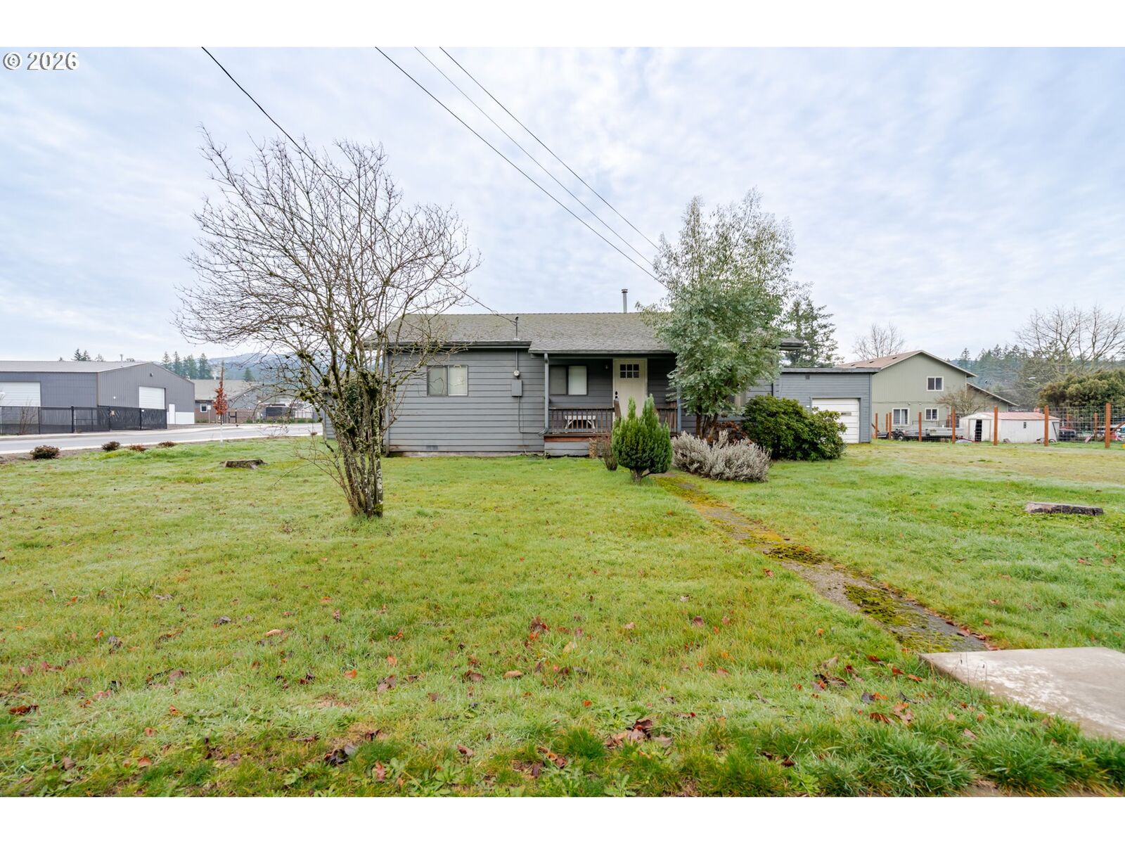 Property Photo:  410 SW Broadway St  OR 97360 