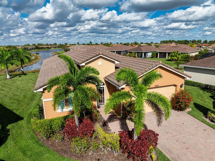 Property Photo:  10313 SW Fernwood Avenue  FL 34987 