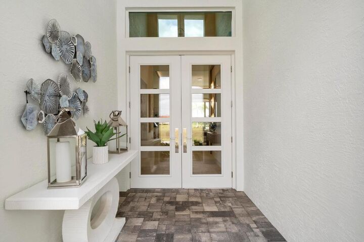 Property Photo:  106 SE Via San Marino  FL 34984 