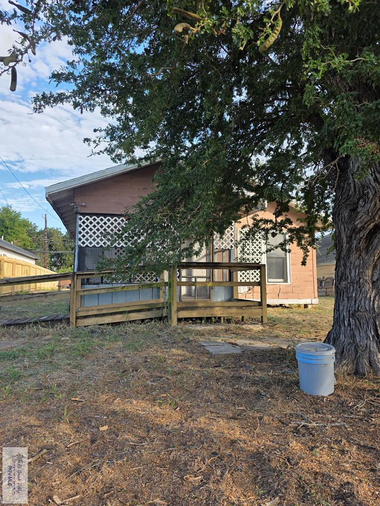 Property Photo:  507 S Indiana Ave.  TX 78596 