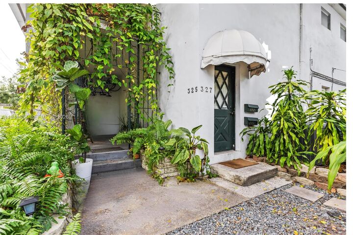 Property Photo:  325 Bird Rd  FL 33146 