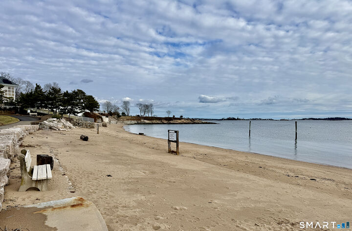 Property Photo:  41 2nd Avenue  CT 06405 