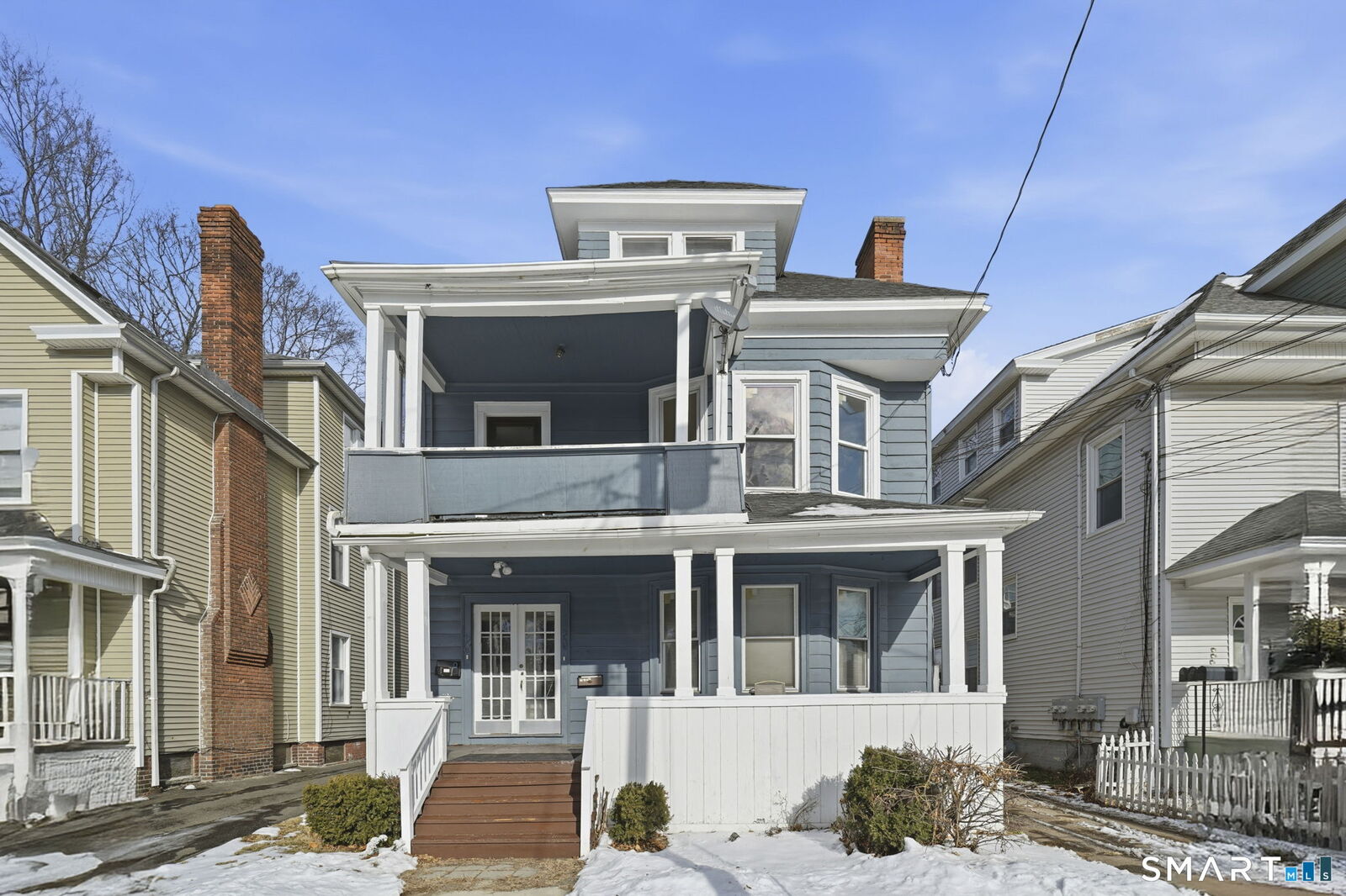 Property Photo:  673 Elm Street  CT 06511 