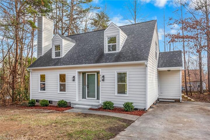 Property Photo:  976 Chatfield Drive  NC 27282 