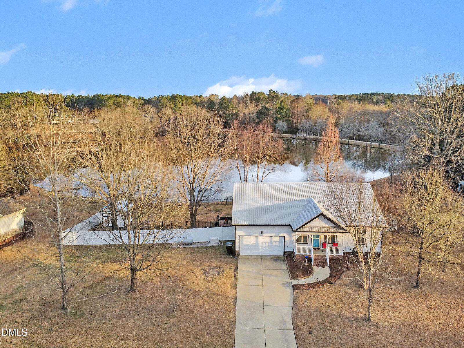 Property Photo:  735 Cross Link Drive  NC 27501 