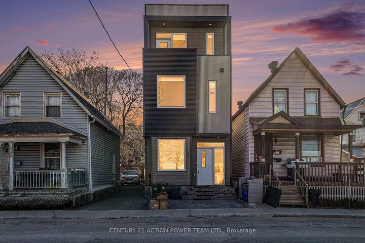 Property Photo:  453 Booth Street B  ON K1R 7K9 