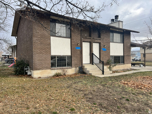 Property Photo:  1834 N 650 W  UT 84604 