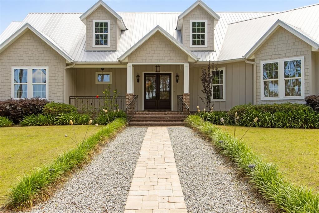 Property Photo:  1900 Sycamore Lane  FL 32034 