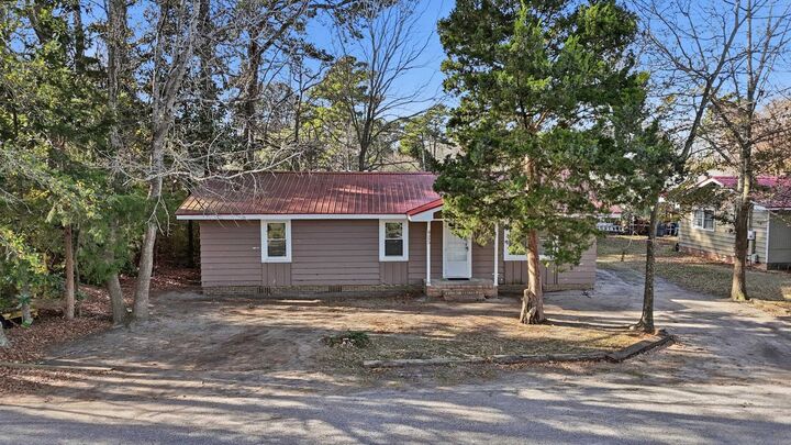 Property Photo:  825 Bay St.  SC 29577 