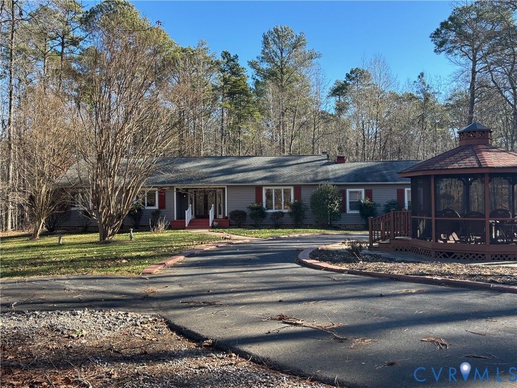 Property Photo:  525 Wild Life Trail  VA 23238 