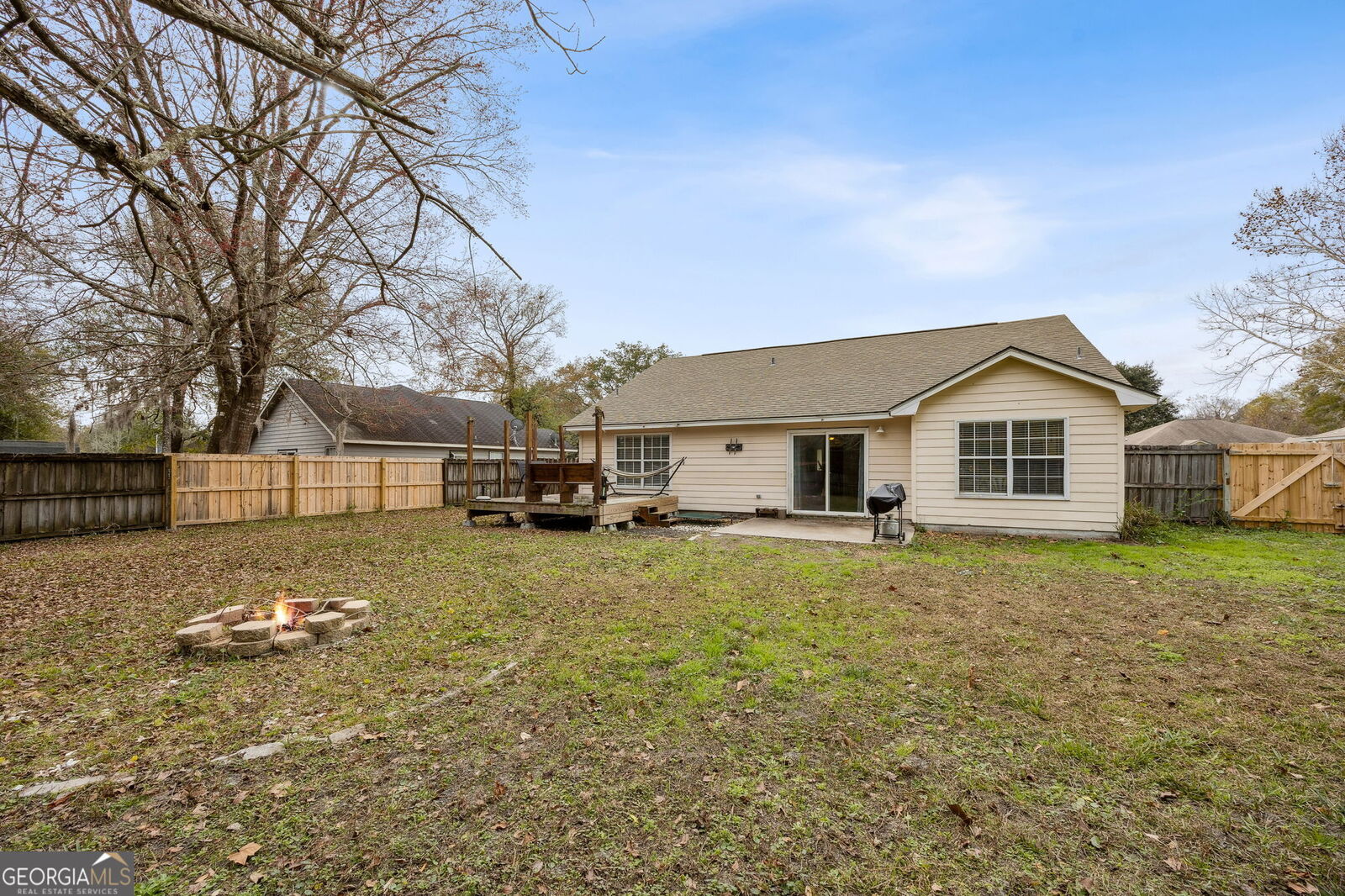 Property Photo:  131 Lakeside Drive  GA 31548 