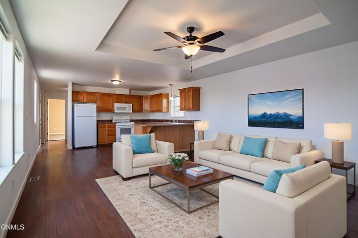 Property Photo:  1305 Pioneer Trail  ND 58554 