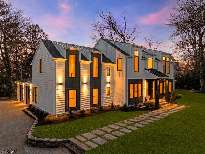 Property Photo:  2 E Hartshorn Dr  NJ 07078 