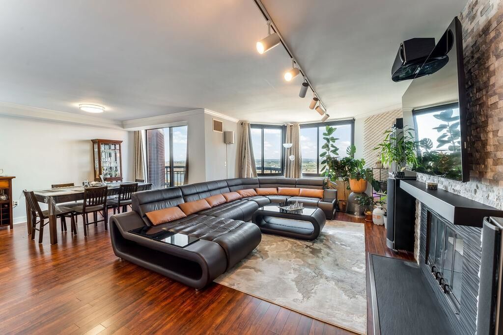 Property Photo: 2110 Harmon Cove Tower NJ 07094