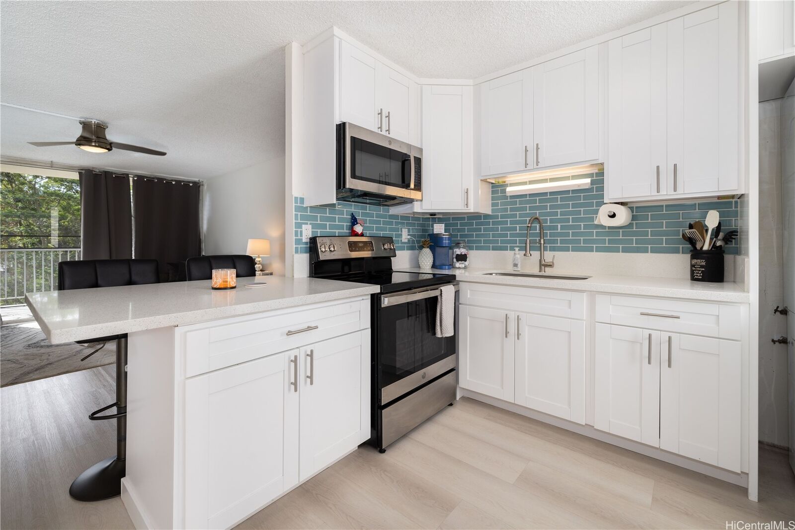 Property Photo:  95-2027 Waikalani Place A404  HI 96789 