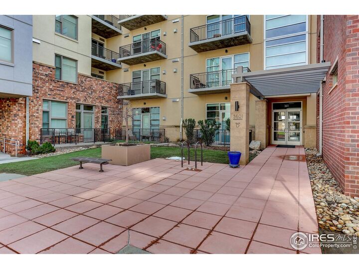 Property Photo: 3601 Arapahoe Ave 205 CO 80303