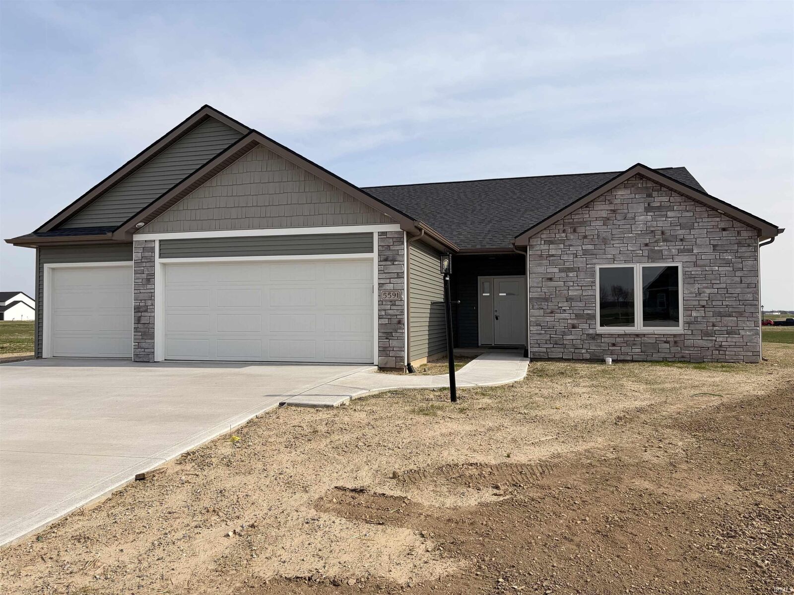 Property Photo:  5591 Broad Fields Cove  IN 46818 