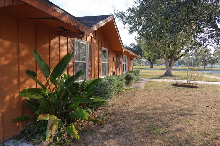 Property Photo:  38831 North Avenue  FL 33542 