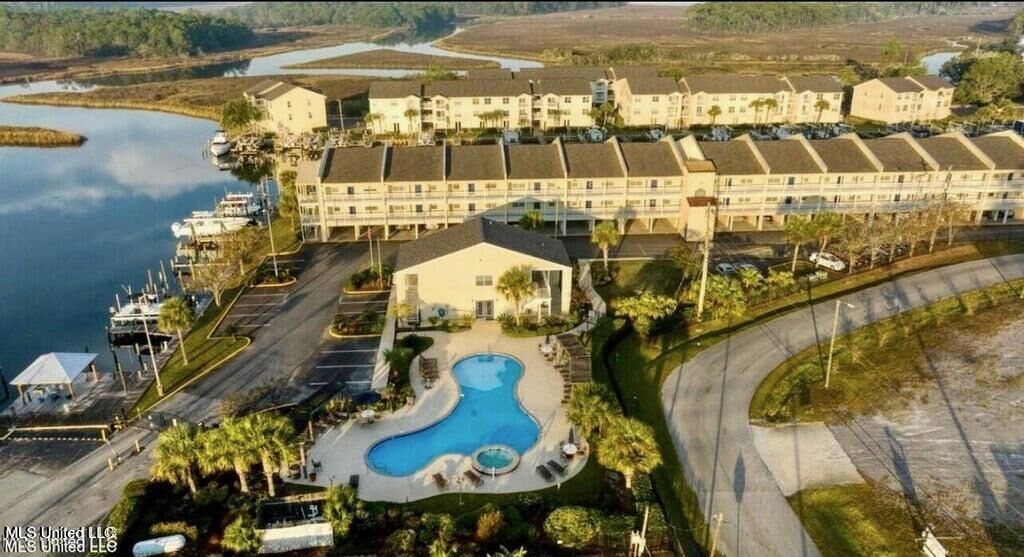 Property Photo:  2421 Beachview Drive  MS 39564 