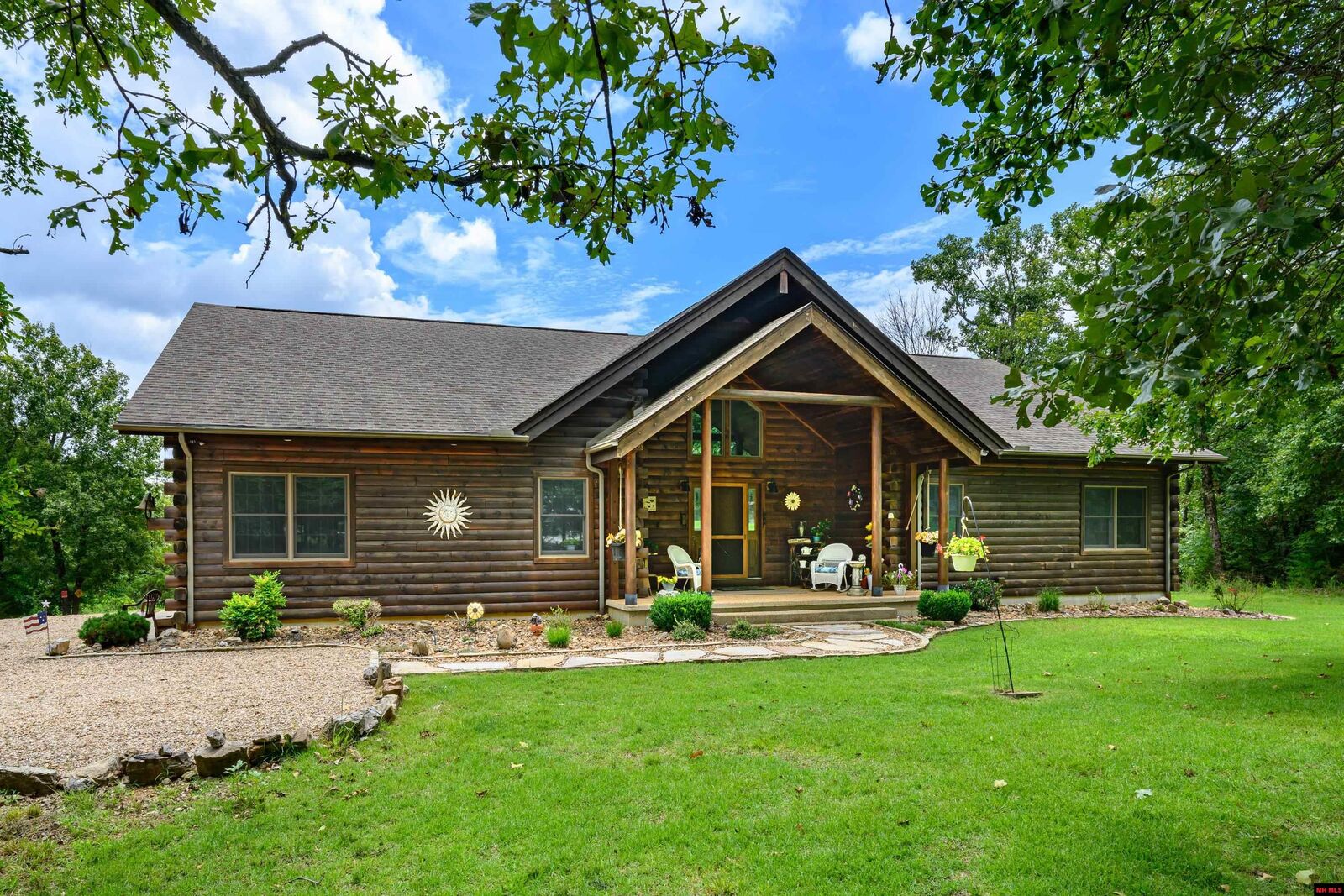 Property Photo:  706 Blackjack Trail  AR 72653 