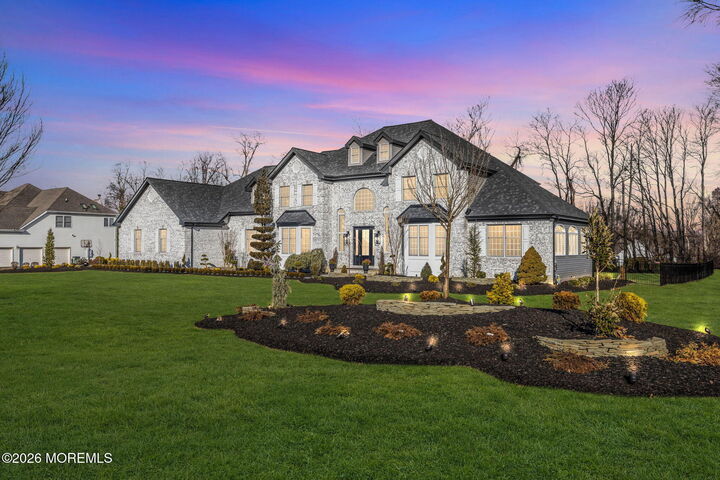 Property Photo:  8 Saxon Court  NJ 07728 