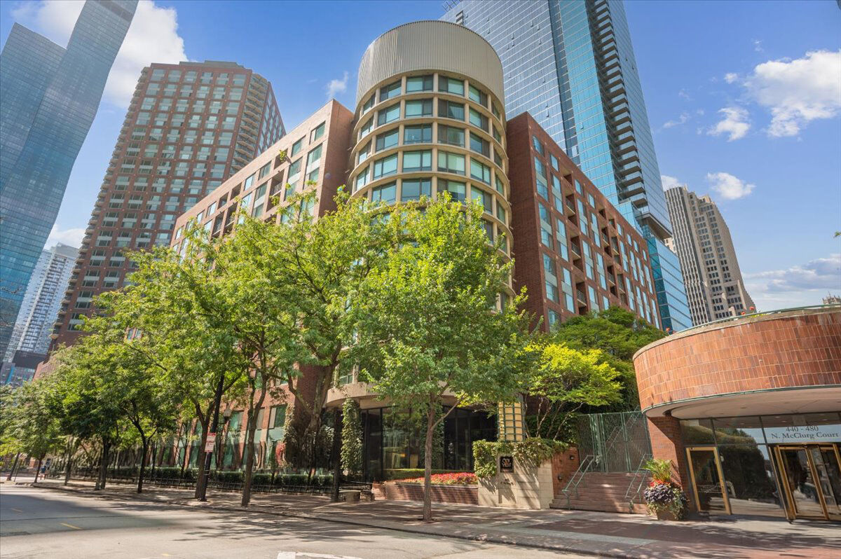 Property Photo:  440 N McClurg Court 916  IL 60611 