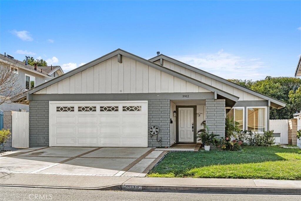 Property Photo:  3912 Capri Avenue  CA 92606 