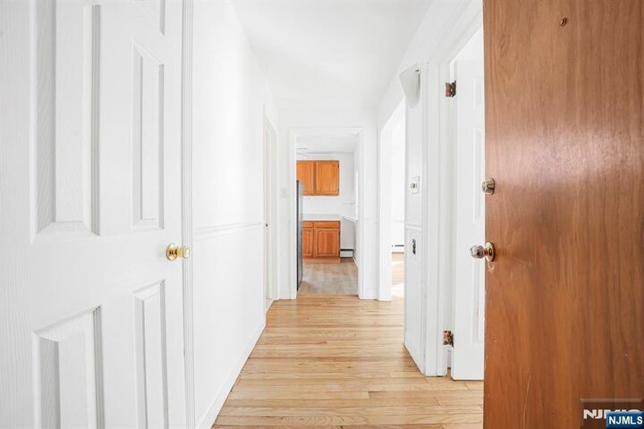 Property Photo:  213 Park Avenue 7  NJ 07073 